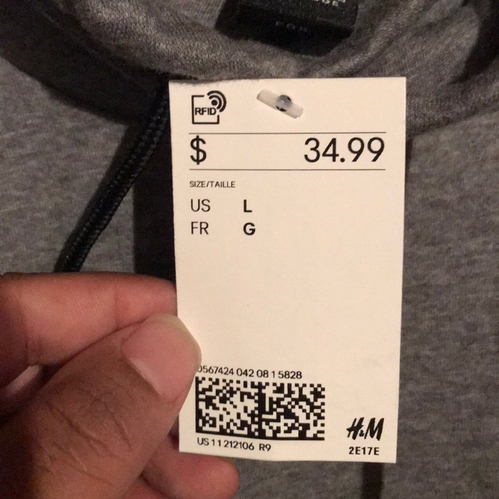 H&M Sweater - Picture 2 of 2